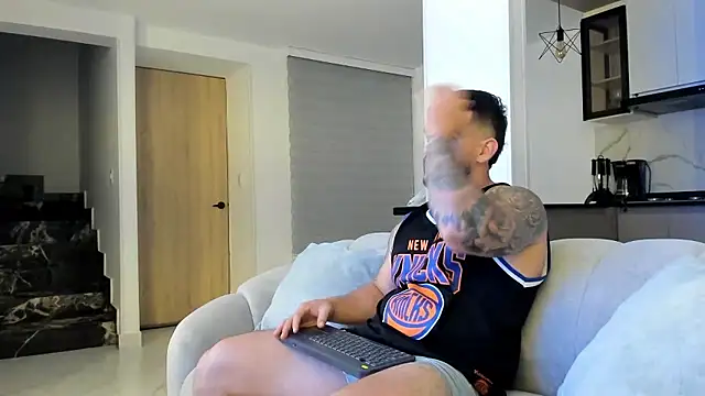 Ricardogo19 online show from 01/15/26, 01:54