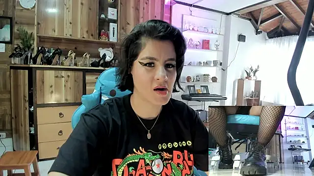 Cristina Vanegas631 online show from 10/10/25, 09:36