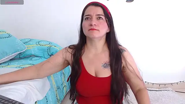 Emelyross  online show from 04/15/26, 12:56