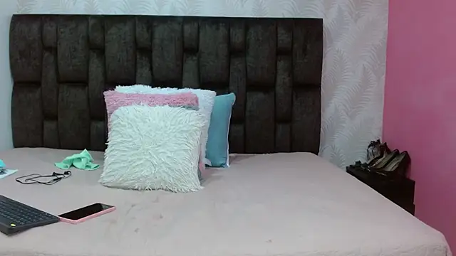 JuanitaDelMar online show from 02/09/25, 01:44