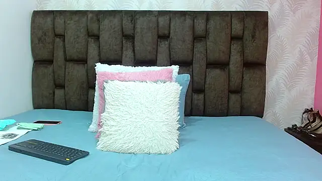 JuanitaDelMar online show from 02/11/25, 03:18