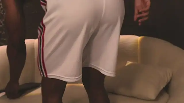 Logan Varela online show from 02/19/25, 02:12