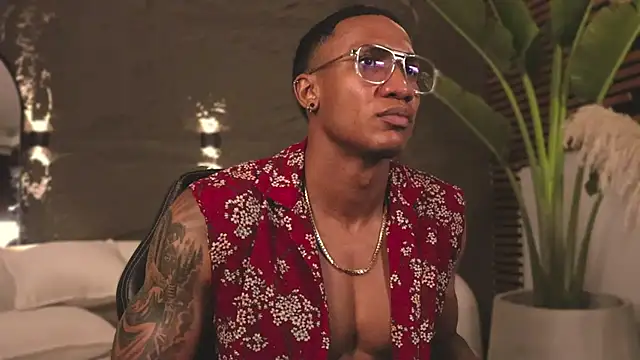 Logan Varela online show from 02/22/25, 01:00