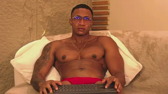 Logan Varela online show from 03/18/25, 10:58