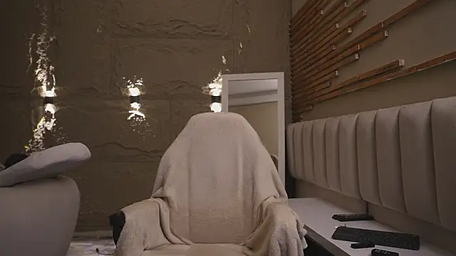 Logan Varela online show from 03/20/26, 01:27