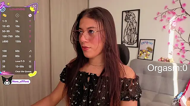 Snapshot of 1Alana_W chatting on 06/12/26, 12:48 1Alana W online show from 06/12/26, 12:48