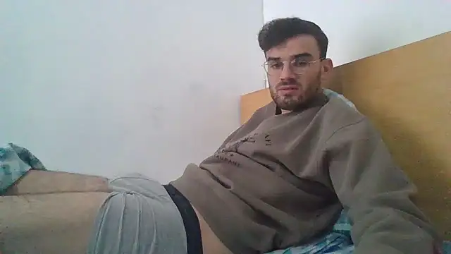 erikamavrik online show from 12/15/25, 08:40