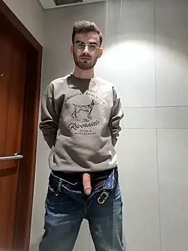 erikamavrik online show from 01/15/26, 12:54