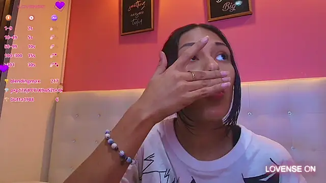 yourcuteneighbourr online show from 02/07/25, 09:26