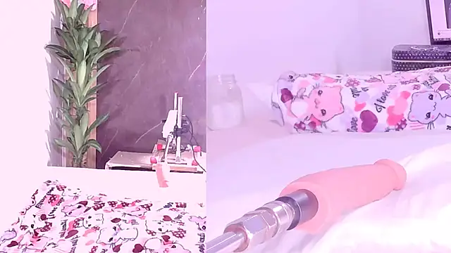 Sophia Lovers01 online show from 10/16/25, 09:16