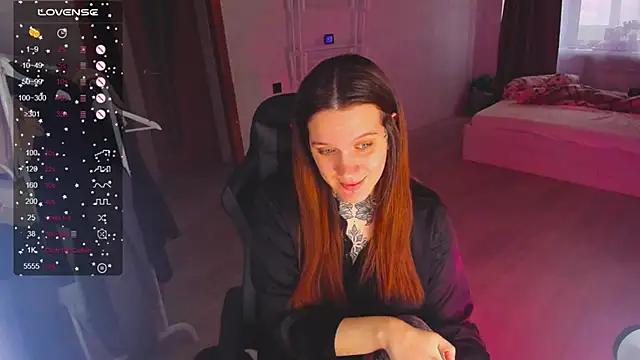 Snapshot of AizaRose chatting on 02/10/26, 03:21 AizaRose online show from 02/10/26, 03:21