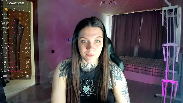 Snapshot of AizaRose chatting on 02/17/26, 04:53 AizaRose online show from 02/17/26, 04:53