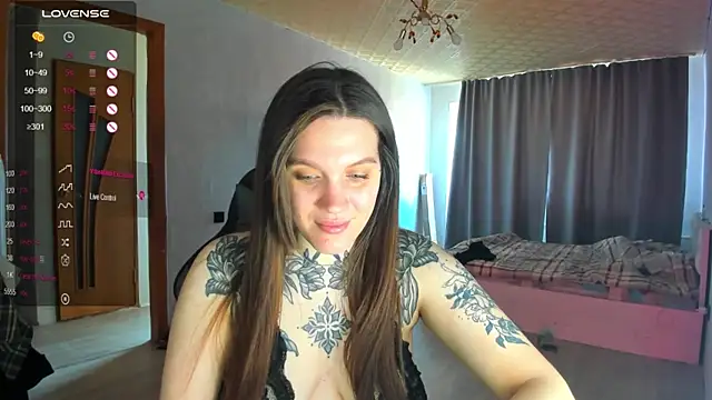 Snapshot of AizaRose chatting on 03/01/26, 06:04 AizaRose online show from 03/01/26, 06:04