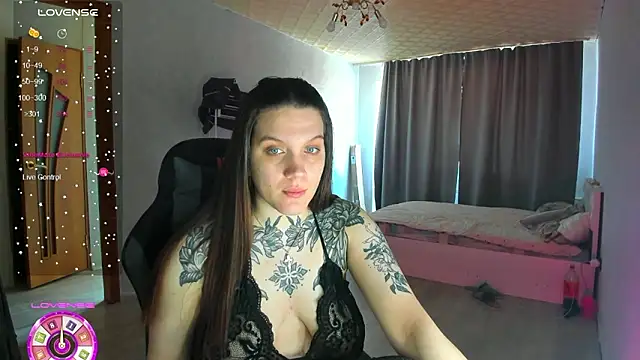 Snapshot of AizaRose chatting on 03/03/26, 07:36 AizaRose online show from 03/03/26, 07:36