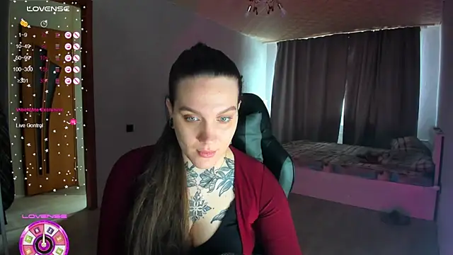 Snapshot of AizaRose chatting on 03/04/26, 07:14 AizaRose online show from 03/04/26, 07:14