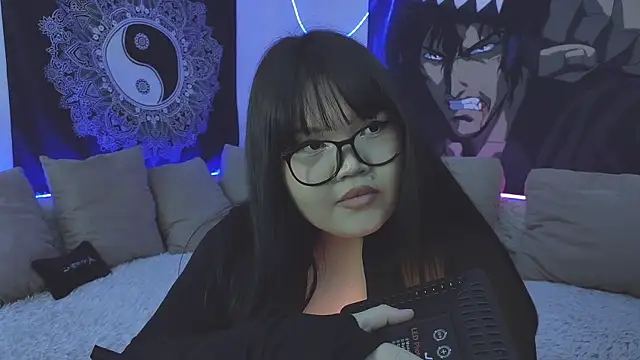 LeyaKan online show from 01/27/25, 09:55