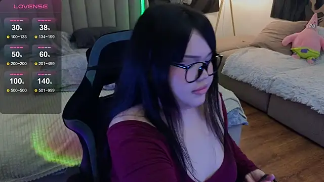 LeyaKan online show from 03/19/25, 09:05