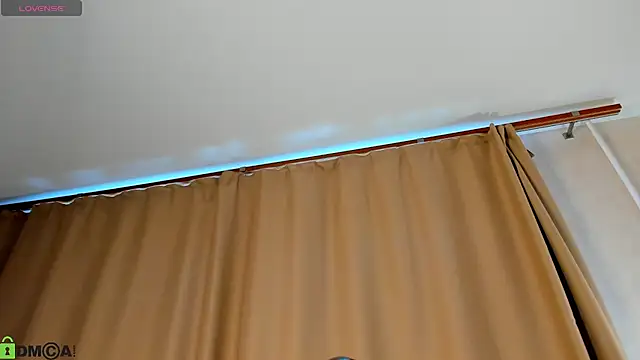 Snapshot of Valerie_Woods chatting on 07/06/26, 01:02 Valerie Woods online show from 07/06/26, 01:02