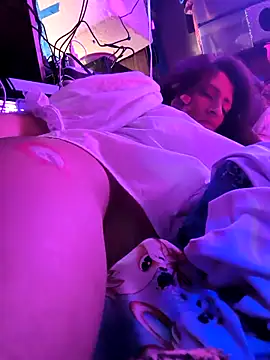 gurlnips online show from 03/09/26, 05:06