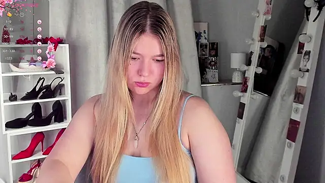 Rebecca Kelly online show from 02/13/26, 02:40