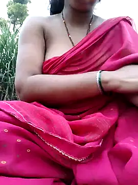 Cute Suhani online show from 10/22/25, 12:55