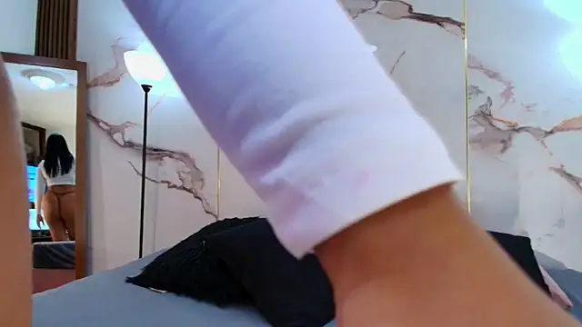 ShanellBlack online show from 12/13/25, 10:15