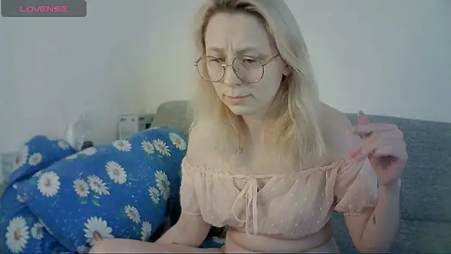 NaozuQAce online show from 04/14/26, 12:55