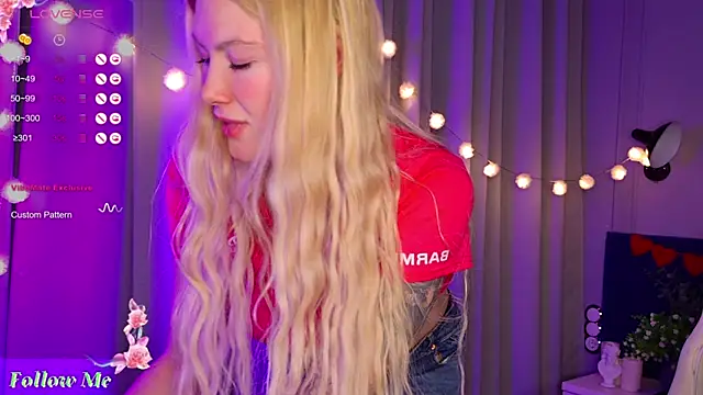 Liv Fay online show from 02/04/25, 05:01