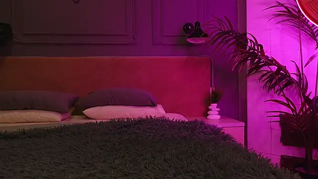 Liv Fay online show from 11/06/25, 01:56