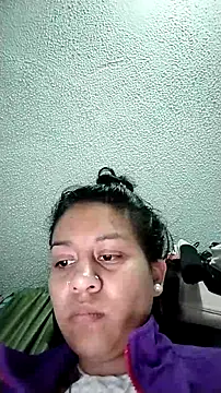 Snapshot of Tiphanydirty3 chatting on 09/23/25, 01:52 Tiphanydirty3 online show from 09/23/25, 01:52
