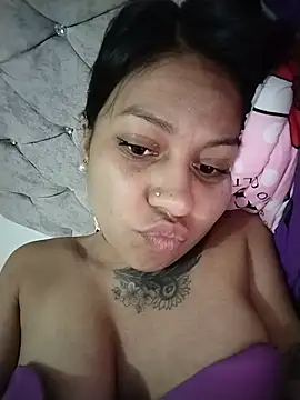 Tiphanydirty3 online show from 05/22/26, 04:52