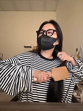 Jenni nana online show from 10/06/25, 05:49