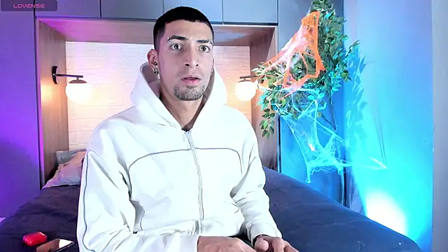 DrakeNeumann online show from 11/08/25, 03:50