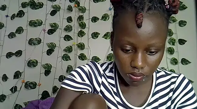 sexybree  online show from 02/02/25, 06:10