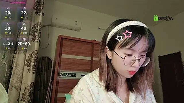 Lili 666 online show from 10/21/25, 04:51