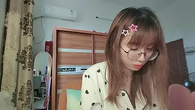 Lili 666 online show from 05/09/26, 07:24