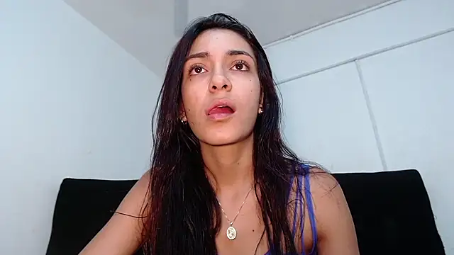 Snapshot of srta_luciana chatting on 10/16/25, 12:06 srta luciana online show from 10/16/25, 12:06