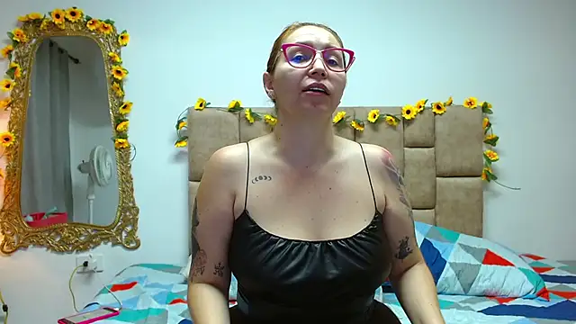 IsisDuzan online show from 12/10/24, 02:38