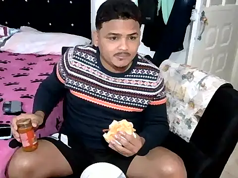 Boycuriousxxx online show from 12/17/25, 11:27