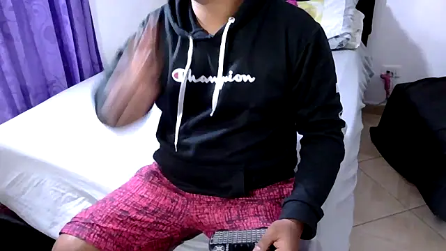 Boycuriousxxx online show from 02/26/26, 03:00