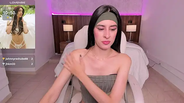 karlaa james online show from 06/03/26, 11:13