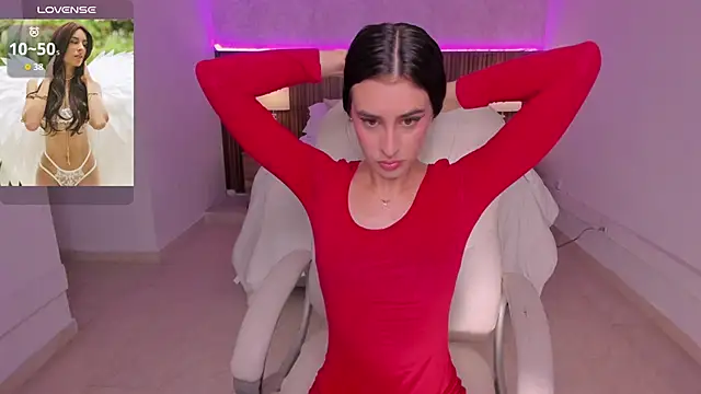 karlaa james online show from 06/16/26, 11:02