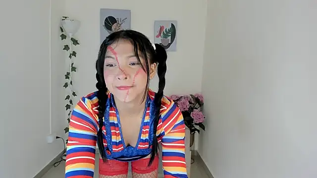 Charlothe capell online show from 10/18/25, 09:15