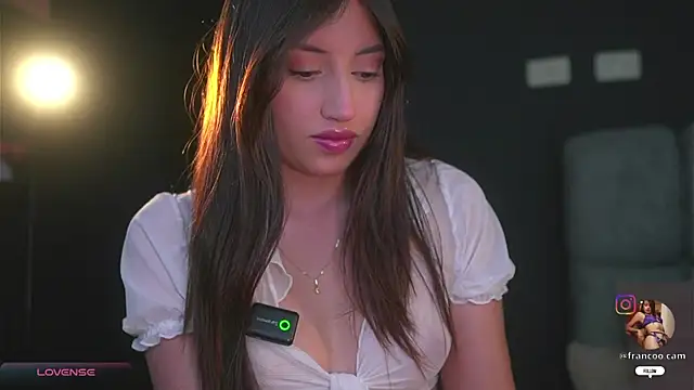 eimy22 online show from 10/30/25, 09:59