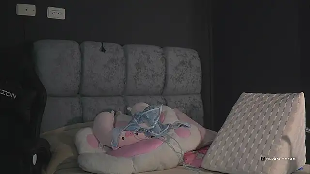 eimy22 online show from 02/04/26, 11:53