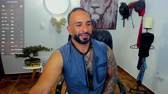 Snapshot of mr_maik chatting on 01/10/25, 01:41 mr maik online show from 01/10/25, 01:41