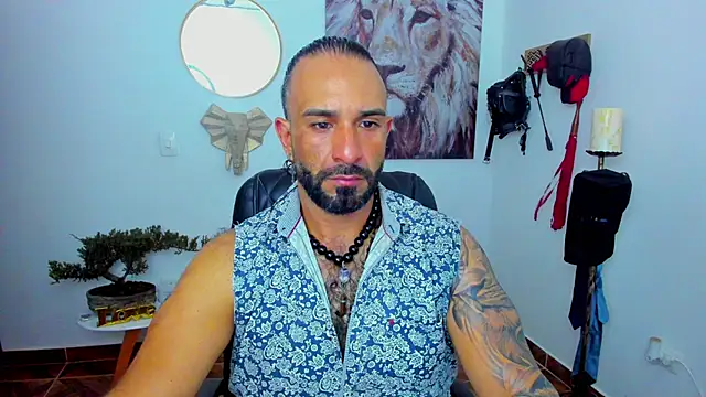 Snapshot of mr_maik chatting on 01/12/25, 12:39 mr maik online show from 01/12/25, 12:39