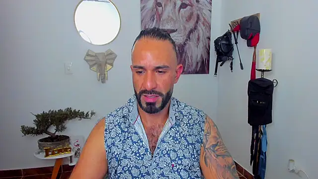 Snapshot of mr_maik chatting on 01/17/25, 03:00 mr maik online show from 01/17/25, 03:00