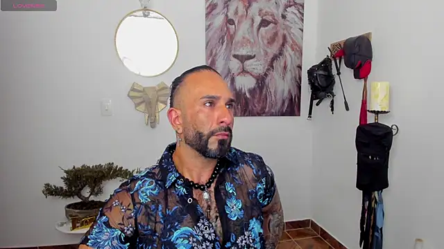 Snapshot of mr_maik chatting on 01/18/25, 08:09 mr maik online show from 01/18/25, 08:09