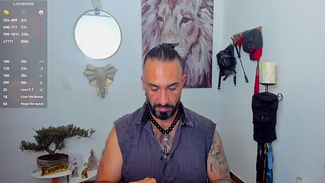 Snapshot of mr_maik chatting on 01/21/25, 12:39 mr maik online show from 01/21/25, 12:39